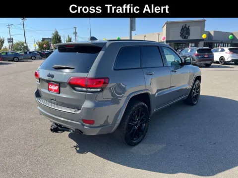 More photos of 2022 Jeep Grand Cherokee WK Laredo X at Cassill Motors, IA