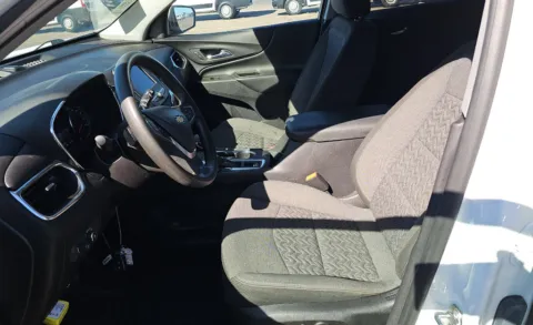 More photos of 2023 Chevrolet Equinox LT at Cassill Motors, IA