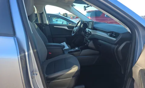 More photos of 2022 Ford Escape SE at Cassill Motors, IA