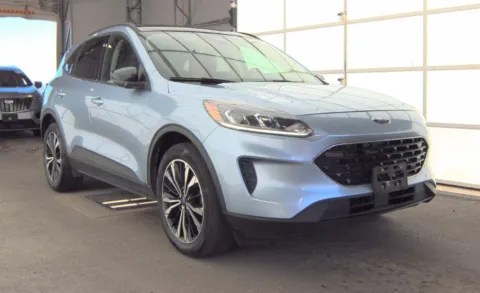 Photos of 2022 Ford Escape SE for sale in Cedar Rapids, IA at Cassill Motors