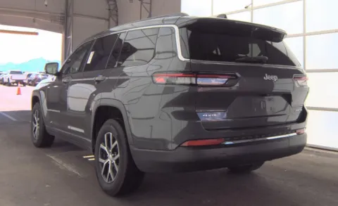 More photos of 2024 Jeep Grand Cherokee L Limited at Cassill Motors, IA