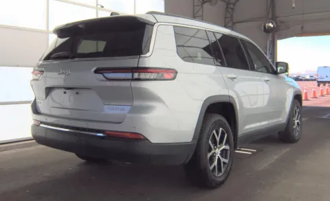 More photos of 2024 Jeep Grand Cherokee L Limited at Cassill Motors, IA