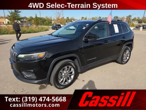 Black 2019 Jeep Cherokee Latitude Plus for sale in Cedar Rapids, IA