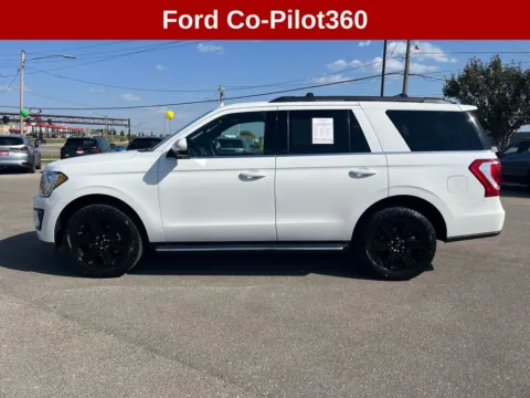 Photos of 2021 Ford Expedition XLT for sale in Cedar Rapids, IA at Cassill Motors