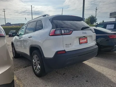 More photos of 2020 Jeep Cherokee Latitude Plus at Cassill Motors, IA