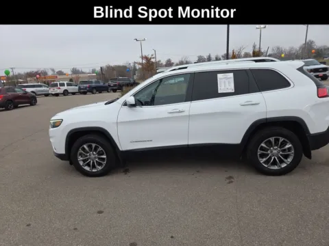 Photos of 2020 Jeep Cherokee Latitude Plus for sale in Cedar Rapids, IA at Cassill Motors