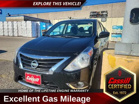 Black 2018 Nissan Versa 1.6 SV for sale in Cedar Rapids, IA
