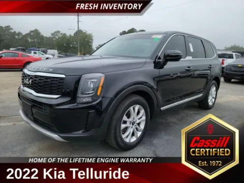 Black 2022 Kia Telluride LX for sale in Cedar Rapids, IA