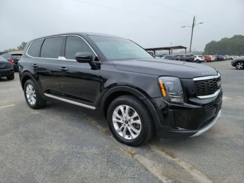 More photos of 2022 Kia Telluride LX at Cassill Motors, IA
