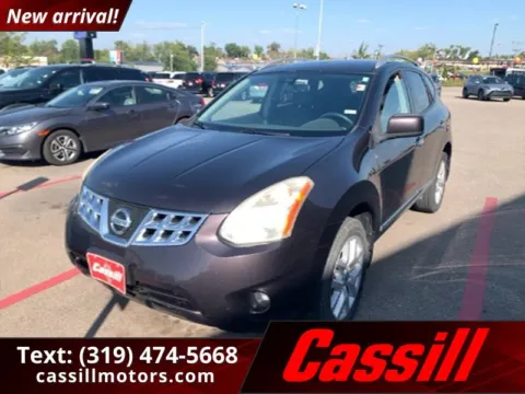 Black 2011 Nissan Rogue SV for sale in Cedar Rapids, IA