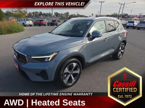 Gray 2023 Volvo XC40 B5 Plus Bright Theme for sale in Cedar Rapids, IA