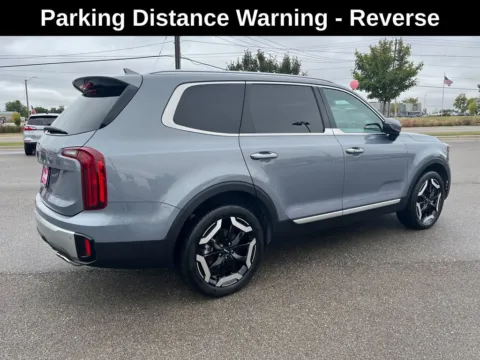 More photos of 2023 Kia Telluride S at Cassill Motors, IA