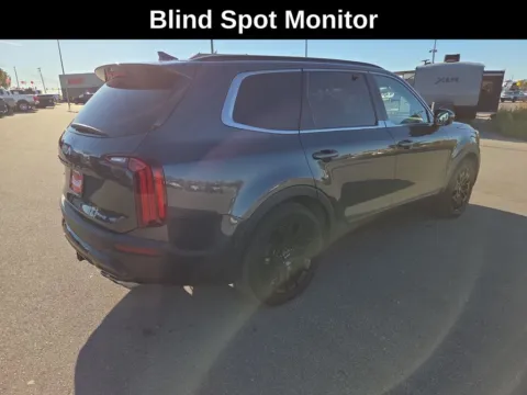 More photos of 2022 Kia Telluride SX at Cassill Motors, IA