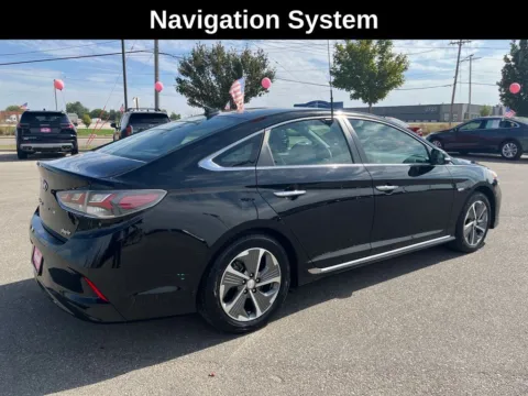 More photos of 2019 Hyundai Sonata Plug-In Hybrid Limited at Cassill Motors, IA
