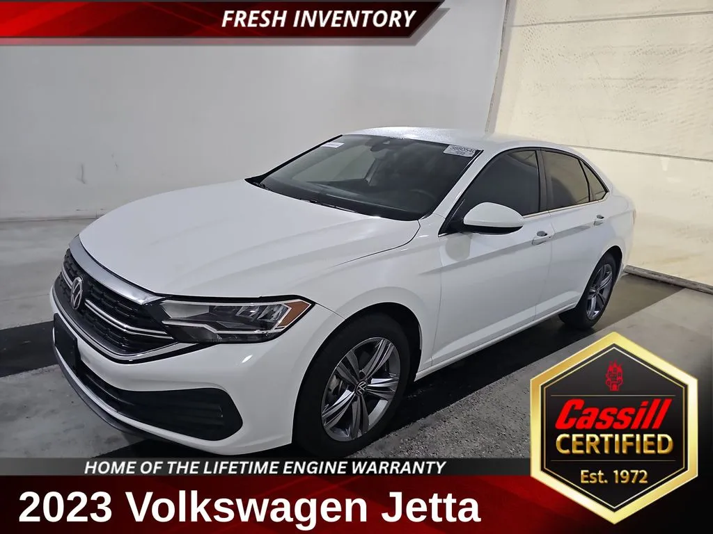 White 2023 Volkswagen Jetta 1.5T SE for sale in Cedar Rapids, IA