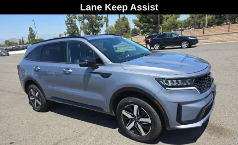 More photos of 2021 Kia Sorento EX at Cassill Motors, IA