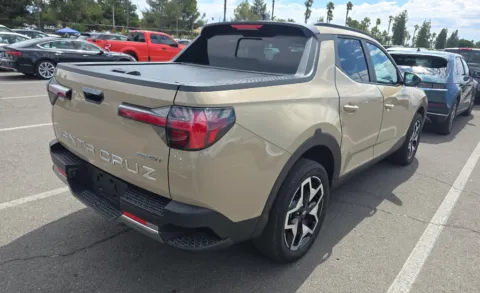 More photos of 2024 Hyundai Santa Cruz Limited at Cassill Motors, IA
