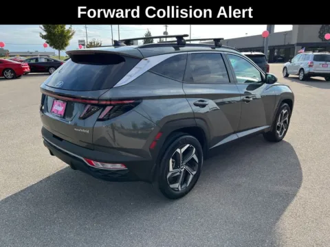 More photos of 2023 Hyundai Tucson Hybrid SEL Convenience at Cassill Motors, IA