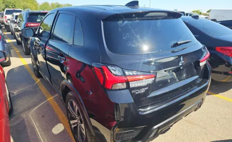 More photos of 2020 Mitsubishi Outlander Sport 2.0 SP at Cassill Motors, IA