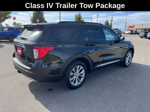 More photos of 2022 Ford Explorer XLT at Cassill Motors, IA