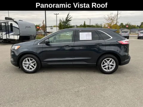 Photos of 2022 Ford Edge SEL for sale in Cedar Rapids, IA at Cassill Motors