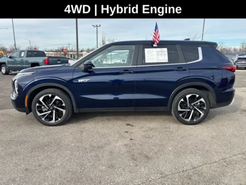 Photos of 2023 Mitsubishi Outlander PHEV SE for sale in Cedar Rapids, IA at Cassill Motors