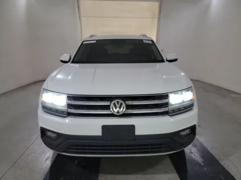 Photos of 2019 Volkswagen Atlas 3.6L V6 SE for sale in Cedar Rapids, IA at Cassill Motors