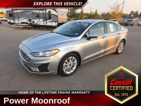 Silver 2020 Ford Fusion SE for sale in Cedar Rapids, IA