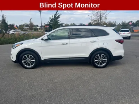 Photos of 2018 Hyundai Santa Fe SE for sale in Cedar Rapids, IA at Cassill Motors