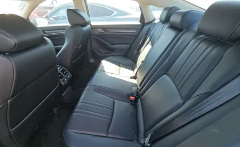 More photos of 2022 Honda Accord Hybrid EX-L at Cassill Motors, IA