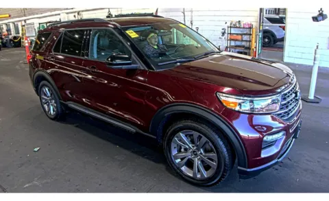 Photos of 2022 Ford Explorer XLT for sale in Cedar Rapids, IA at Cassill Motors