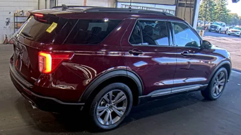More photos of 2022 Ford Explorer XLT at Cassill Motors, IA