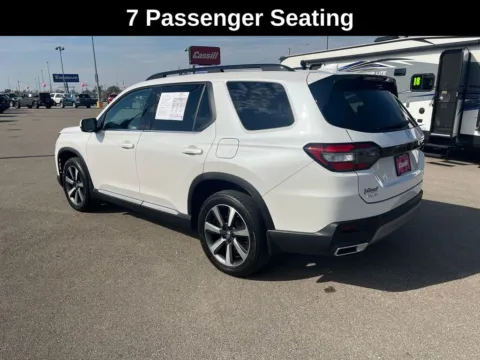 Another view of 2023 Honda Pilot Touring for sale in Cedar Rapids, IA at Cassill Motors