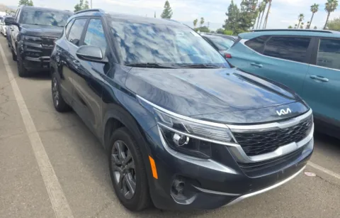 More photos of 2022 Kia Seltos S at Cassill Motors, IA