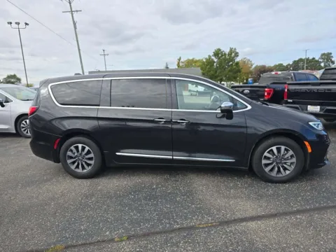 Photos of 2023 Chrysler Pacifica Hybrid Limited for sale in Cedar Rapids, IA at Cassill Motors