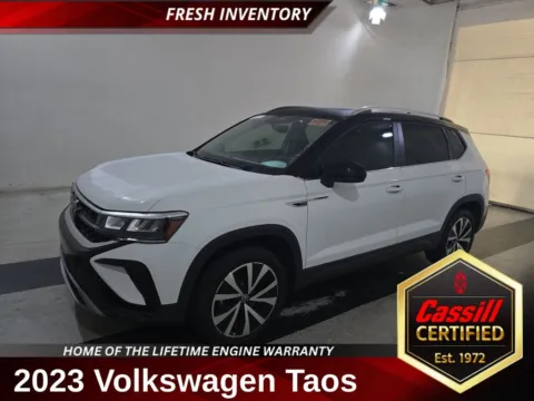 White 2023 Volkswagen Taos 1.5T SE for sale in Cedar Rapids, IA