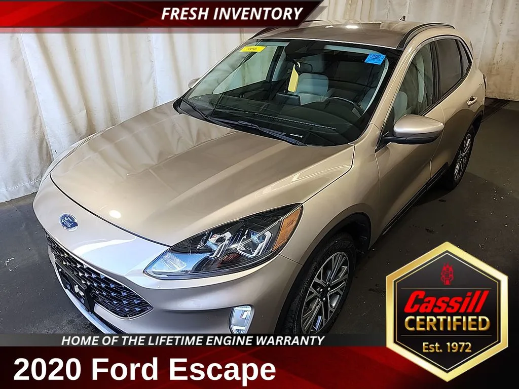Gold 2020 Ford Escape SEL for sale in Cedar Rapids, IA