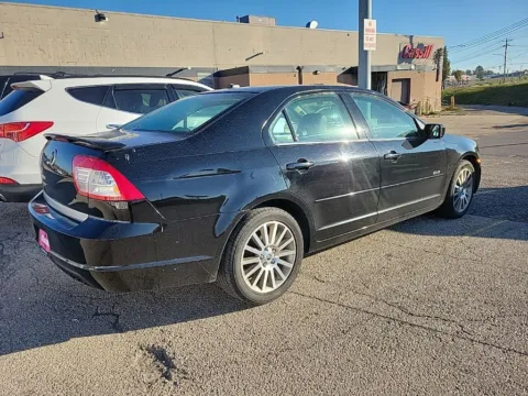 More photos of 2008 Mercury Milan at Cassill Motors, IA