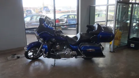 Another view of 2011 HARLEY-DAVIDSON FLHTCU Ultra Classic for sale in Cedar Rapids, IA at Cassill Motors