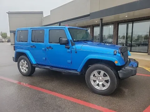 More photos of 2016 Jeep Wrangler Unlimited Sahara at Cassill Motors, IA