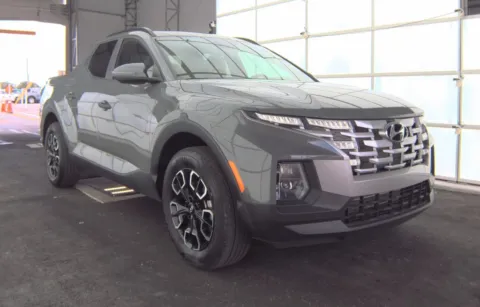 More photos of 2024 Hyundai Santa Cruz SEL at Cassill Motors, IA