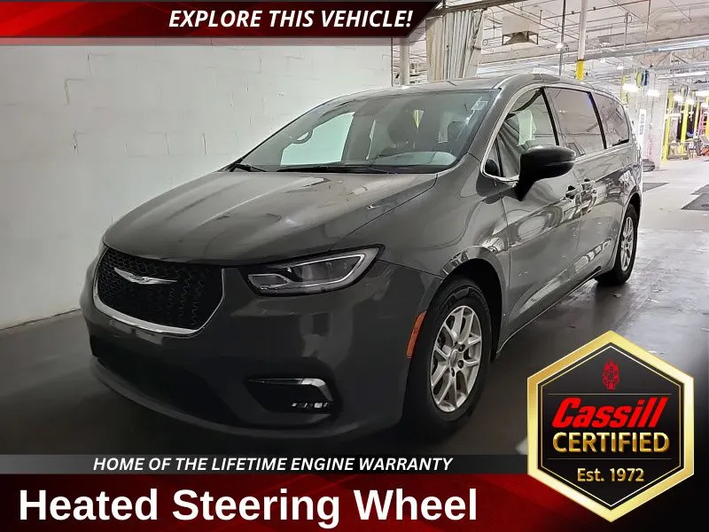 Gray 2023 Chrysler Pacifica Touring L for sale in Cedar Rapids, IA