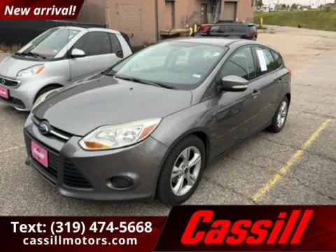 Gray 2014 Ford Focus SE for sale in Cedar Rapids, IA