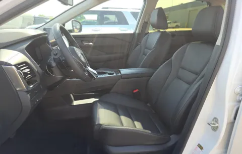 More photos of 2024 Nissan Rogue SL at Cassill Motors, IA