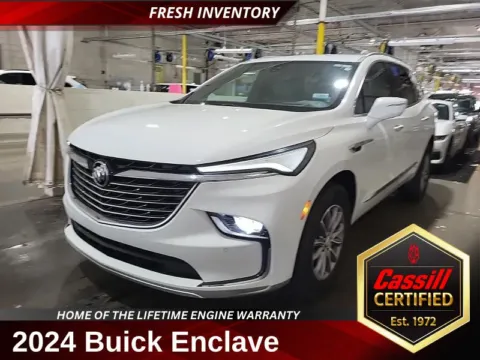 White 2024 Buick Enclave Premium Group for sale in Cedar Rapids, IA