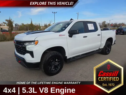 White 2024 Chevrolet Silverado 1500 LT Trail Boss for sale in Cedar Rapids, IA