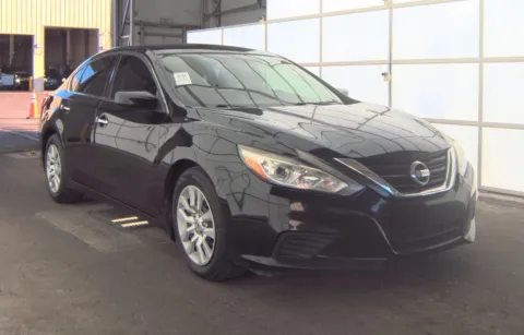 More photos of 2018 Nissan Altima 2.5 S at Cassill Motors, IA