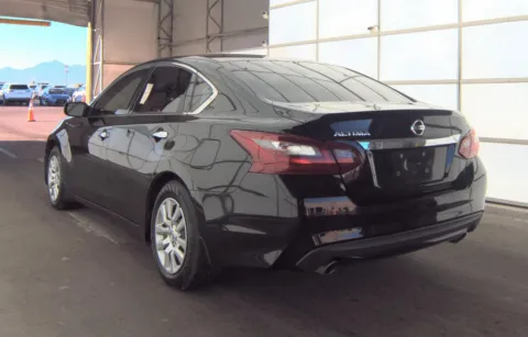 More photos of 2018 Nissan Altima 2.5 S at Cassill Motors, IA