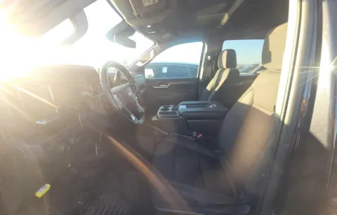 More photos of 2023 Chevrolet Silverado 1500 LT at Cassill Motors, IA