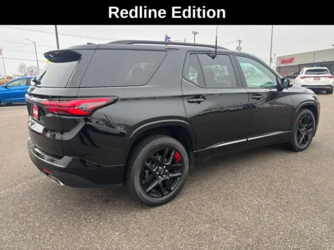 More photos of 2022 Chevrolet Traverse Premier at Cassill Motors, IA